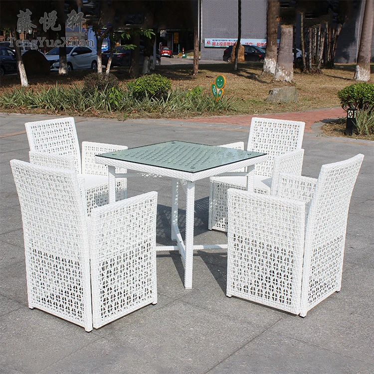 plastic chairs and table garden