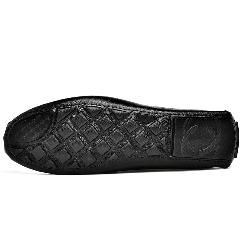 Genuine Leather Men Fashion Flats Shoes comfortable walking sports breathable outdoor Men's driving shoes Loafers