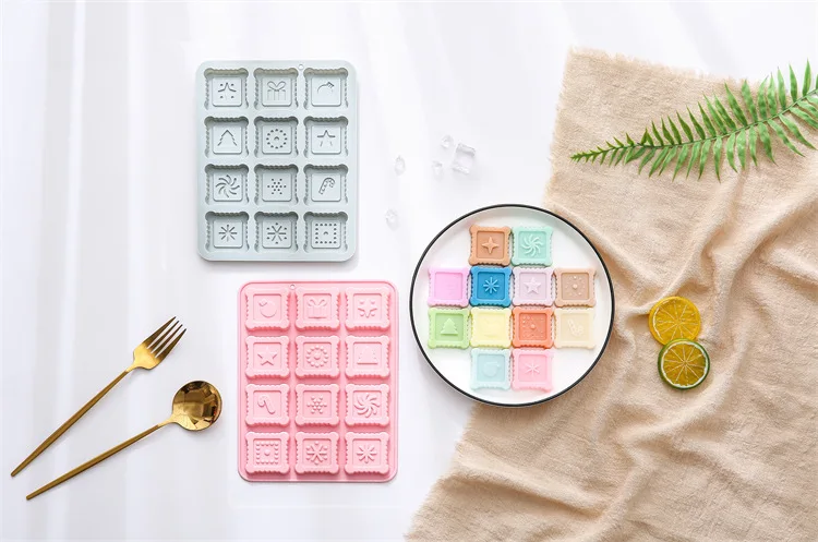 12 Different Christmas Theme Plate Silicone Mold for Baking Cake DIY Tool  Feature for Food Commercial Use manufacture