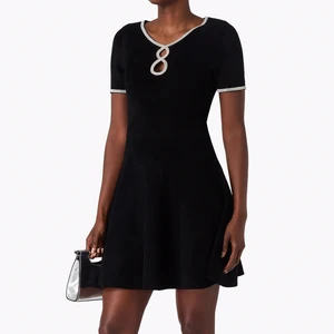 Wisrise Fashion Trendy Style Women's Black Keyhole Neck Velvet Flared Mini Dress for Evening Party