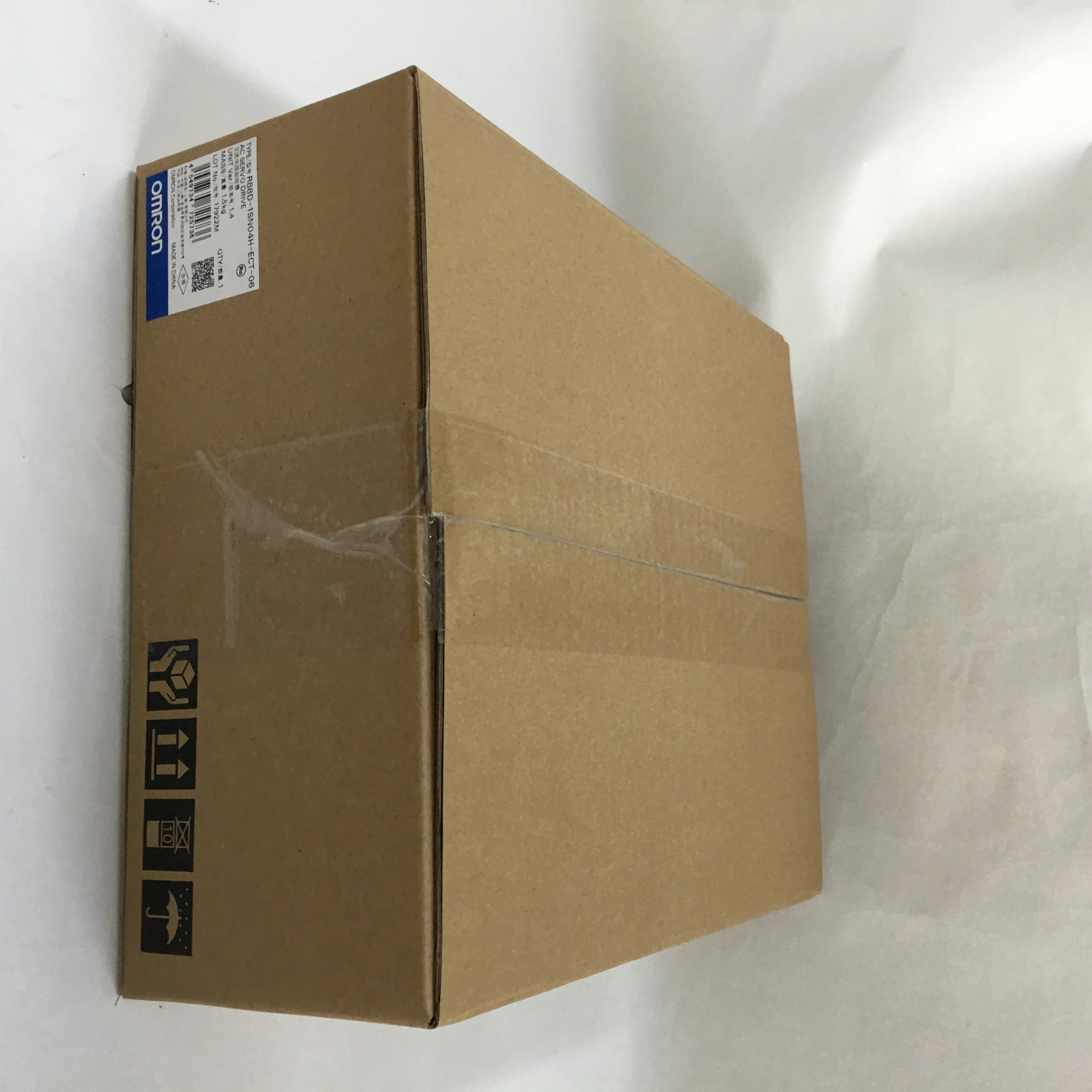 Omron HMI touch screen R88D-1SN04H-ECT-06 Omron HMI touch screen R88D-1SN04H-ECT-06