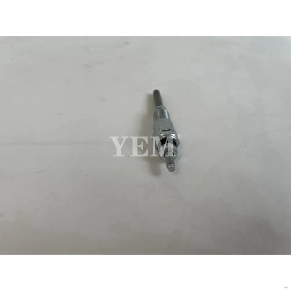 Glow Plug 1J860-65512 Fit for Kubota D1703 Construction Machinery Spare Parts
