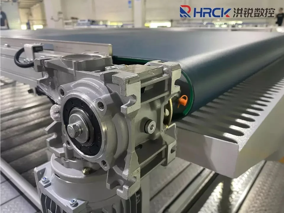 Hongrui Custom Motor Driven Movable Conveyor Belt With Wardrobe Factory