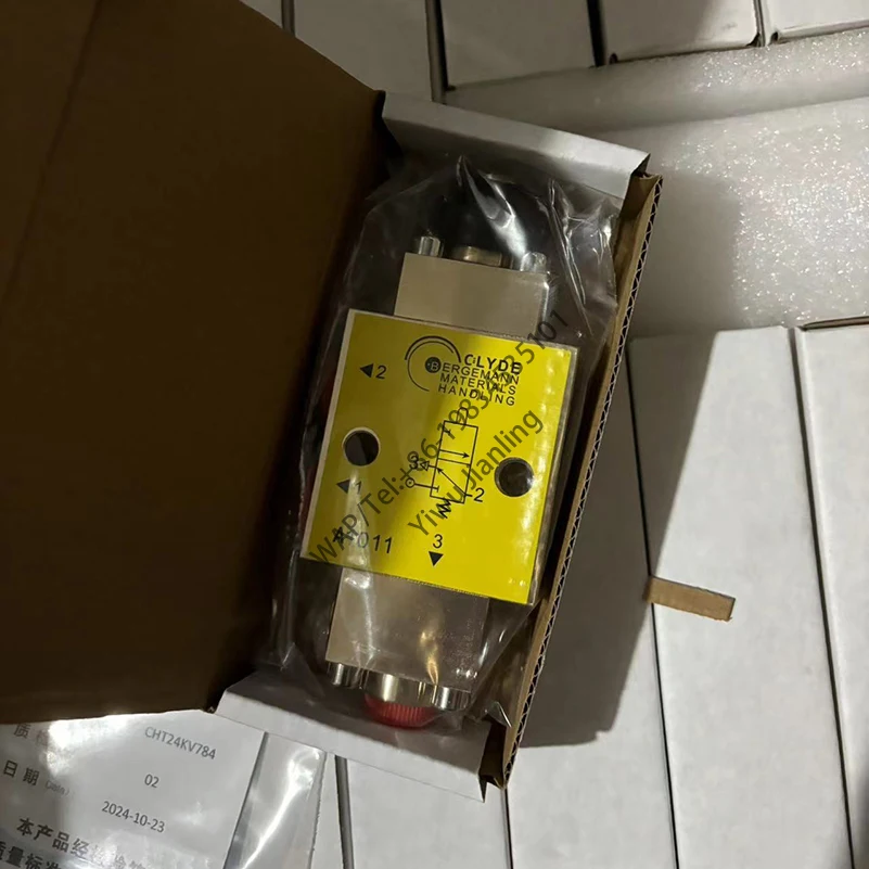 CLYDE Limit Switch A1011 A2033 - Reliable Mechanical Control