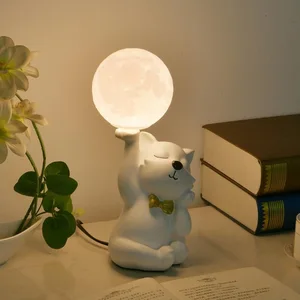 JACKSUN Children's Room LED Resin Cartoon Moon Eye-Protecting Children's Room Desk Ambient Light Astronaut Night Light
