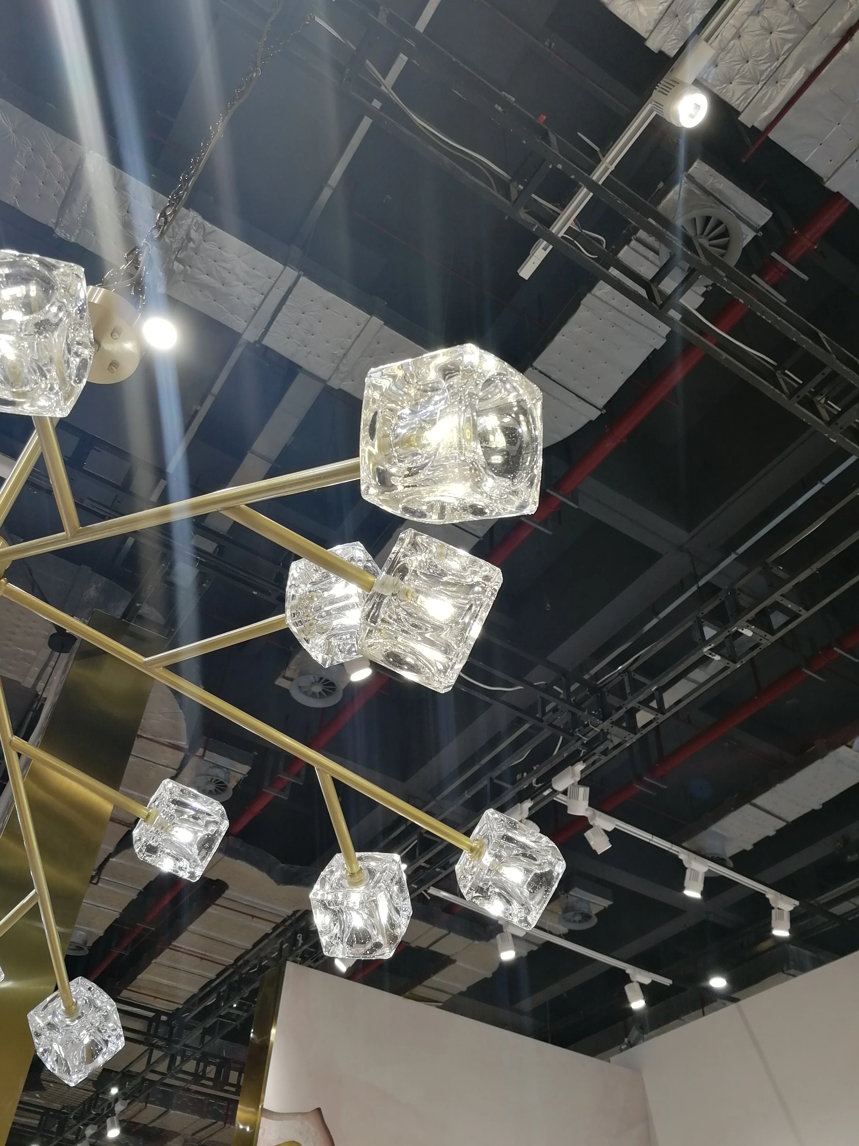 H588e40ea5cfd4e539b66c52bc2369