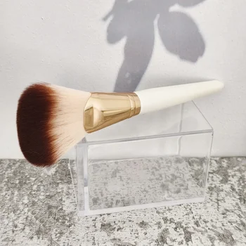 New Large Flat Powder Brush Half-fan Soft Bristle Blush and Contour Makeup Tool