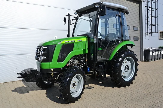 農用トラクター Zoomlion RG1804 農業トラクター 180HP 4WD エアコン付きキャブ