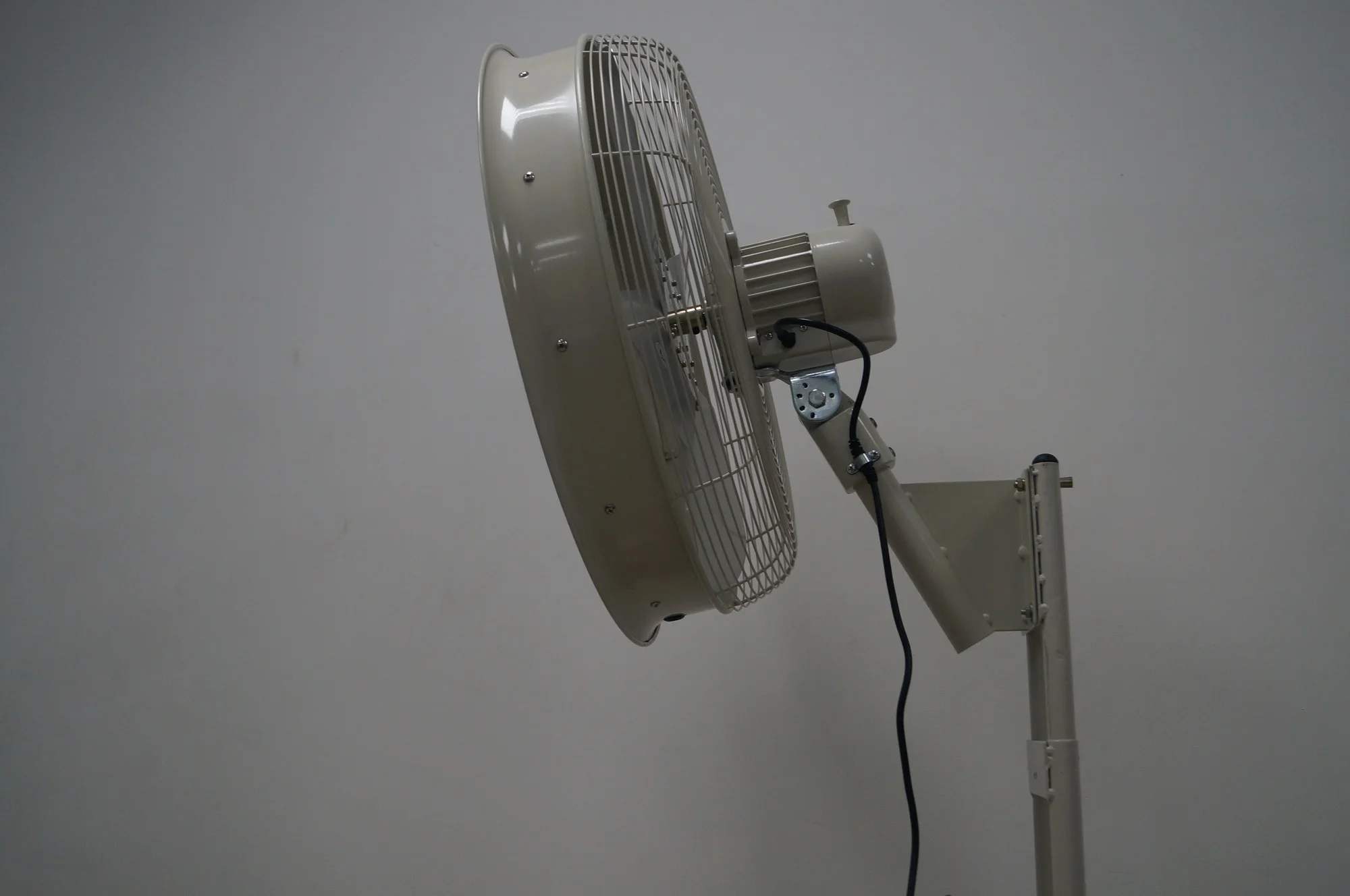 Wall Fan, 24", 207W, 5-Blade, 65dB - detail 10