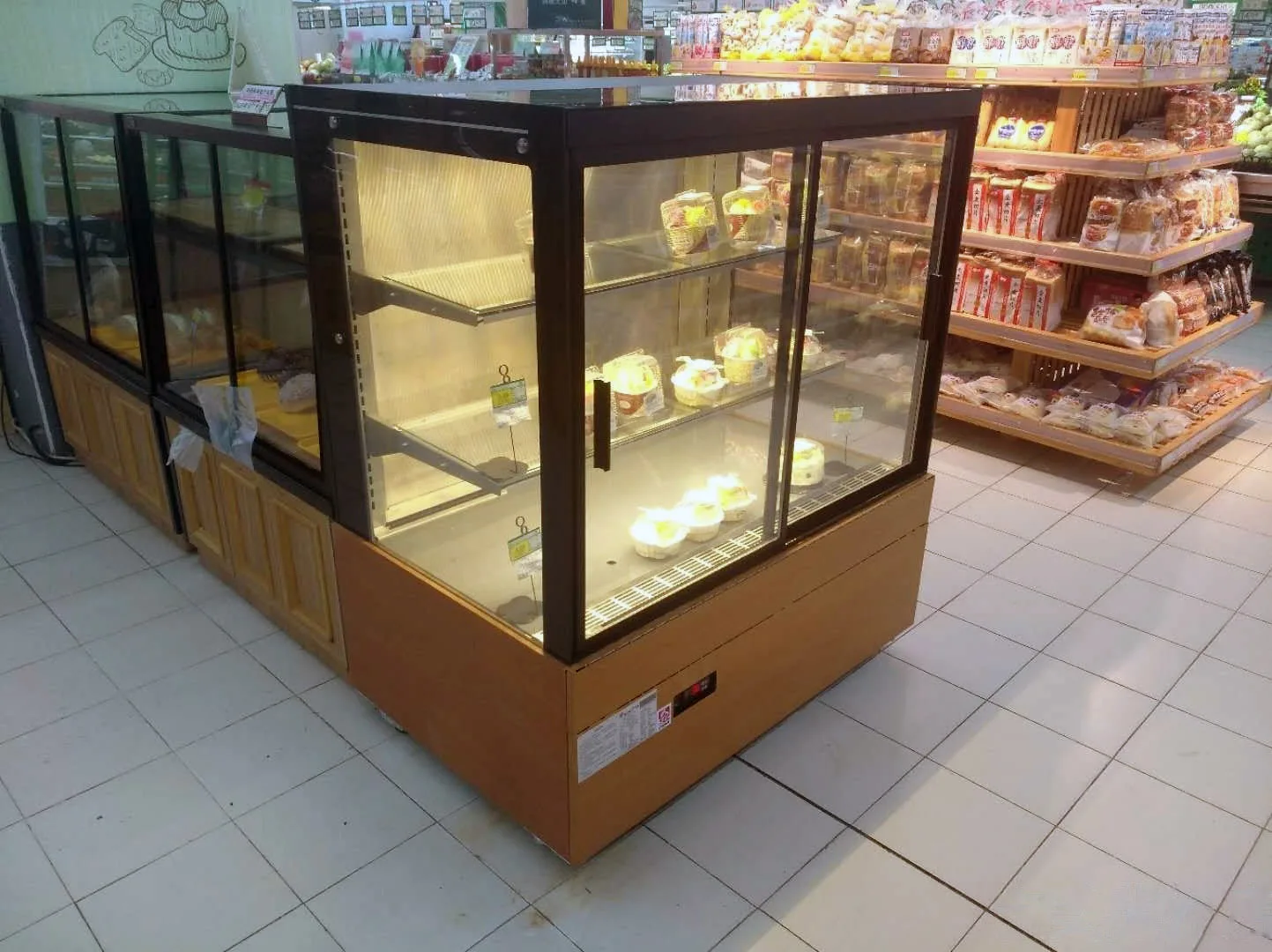 Refrigerated Cake Showcase Cake Fridge Glass Freezer Fresh Freezer Supermarket Freezer Cooler Display Case