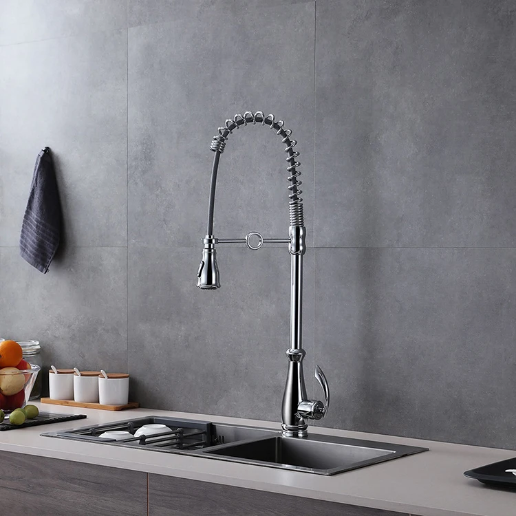 Grifo monomando para fregadero de cocina con resorte extraíble montado en cubierta dorada