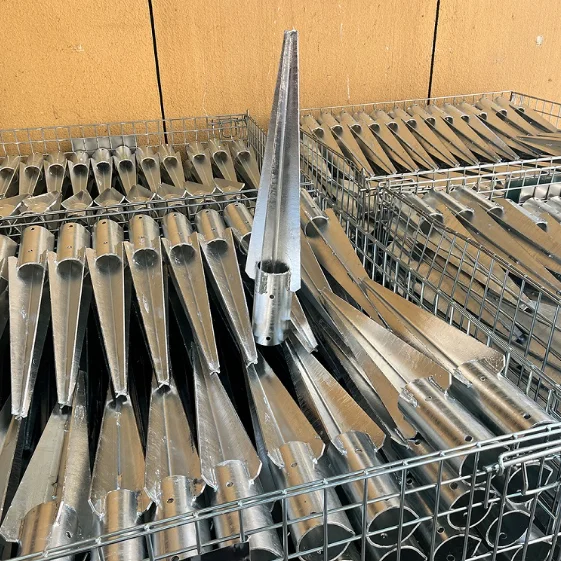 Metal Ground Spikes for Fence Sign Post Spike Ground Stake Wizard 450mm