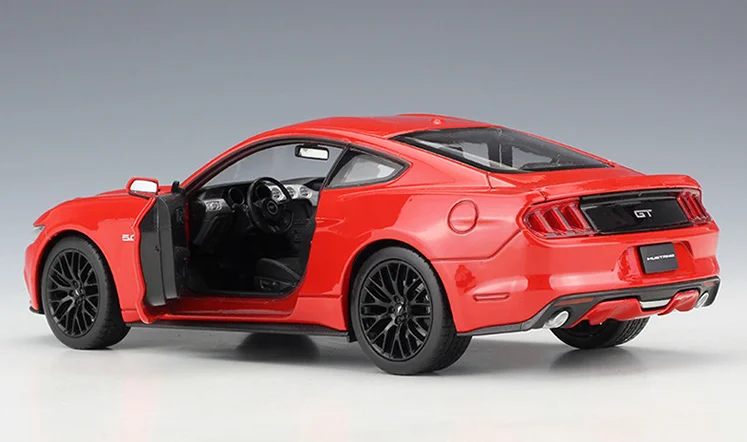 Ford Mustang GT rouge 2015 1/24