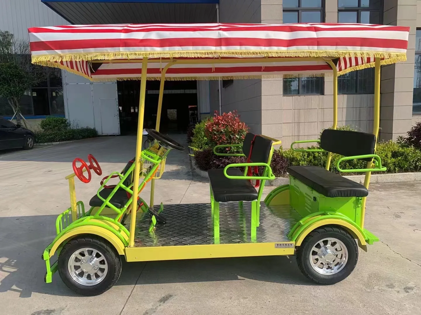 All Kinds of Color Sightseeing 4 Wheel Bike Pure Electric Assisted 4 Persons  6 Seats  Family Style SURREY BIKE