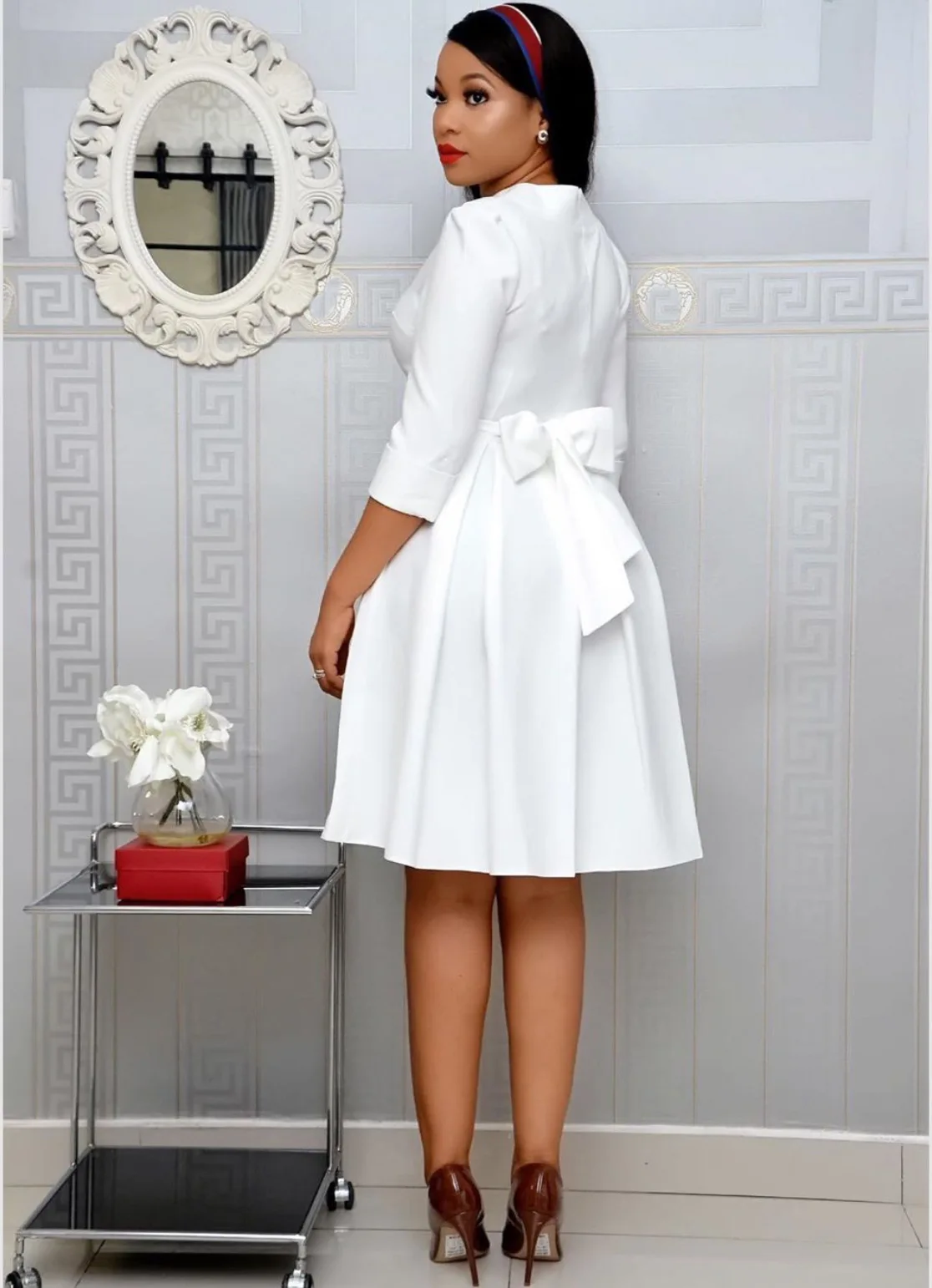 CFA469 Robes de bureau pour femmes à la mode Robe plissée brodée