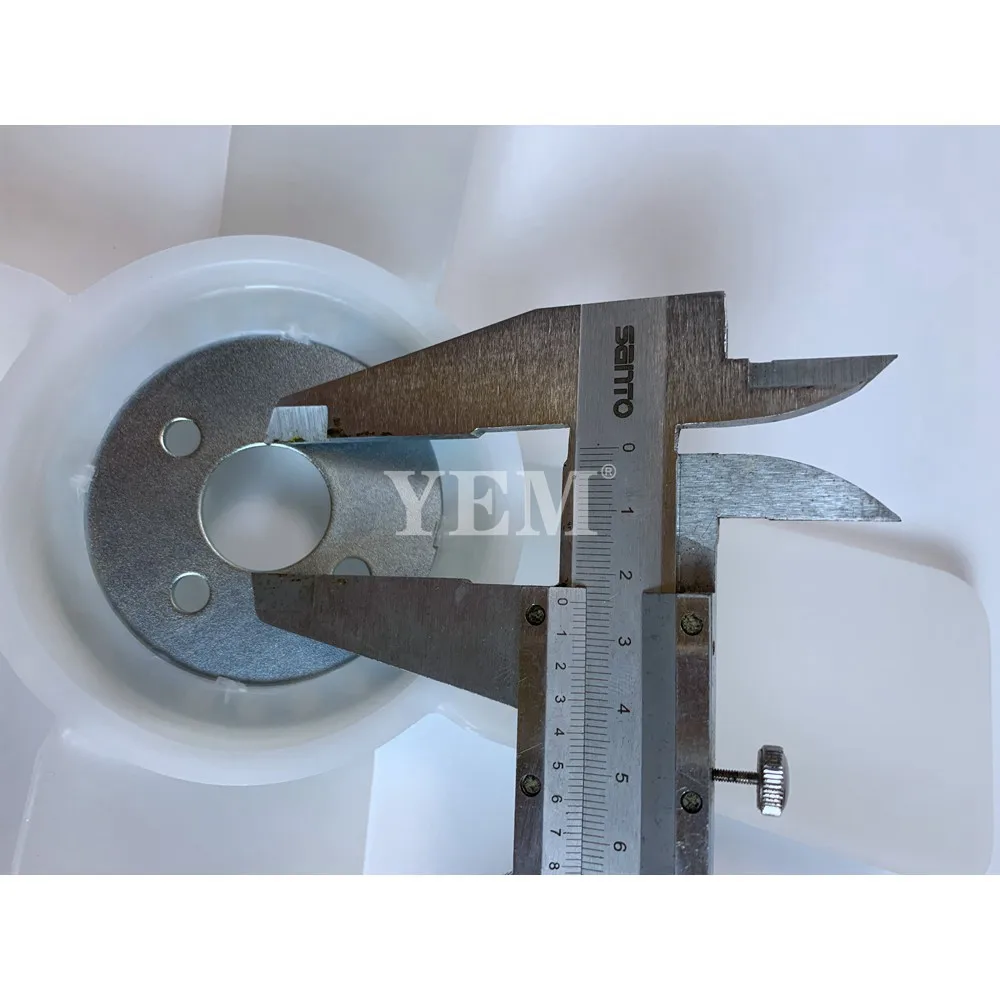 Good Quality Fan Blade 15531-74110 Fit for Kubota Engine. 2