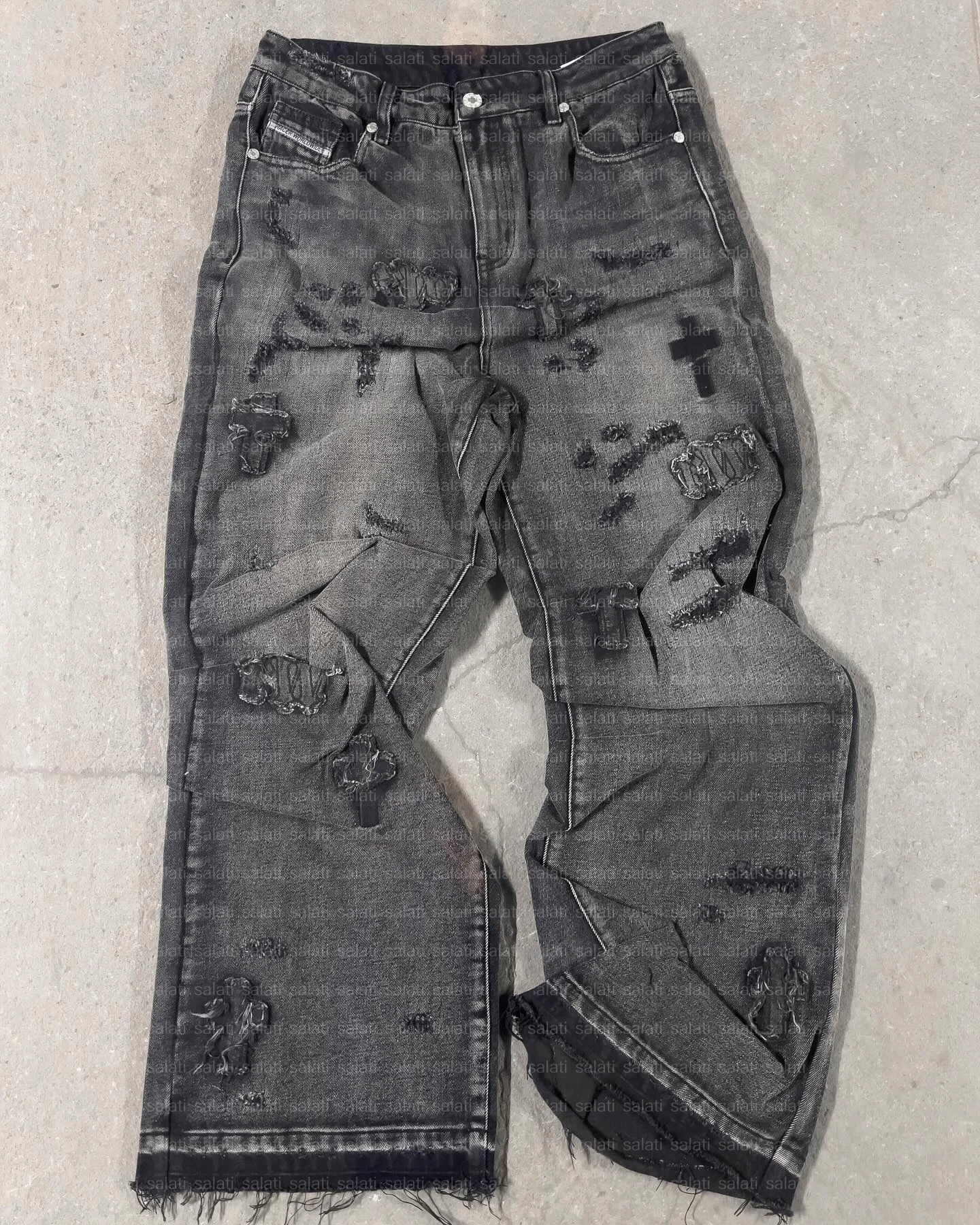 Custom Y2K Designer Man Skater Wide Leg Bootcut Ripped Embroidery Patched Distressed Washed Baggy Trousers Denim Jeans for Men gallery 2