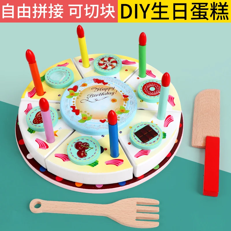 Compleanno di masterizzazione numero di candele 15 sulla torta al lampone Foto stock