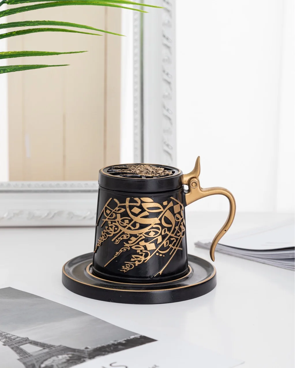 Factory Price Upgrade Design Jamal Collection Mug Shape Ceramic Home Deco Incense burner