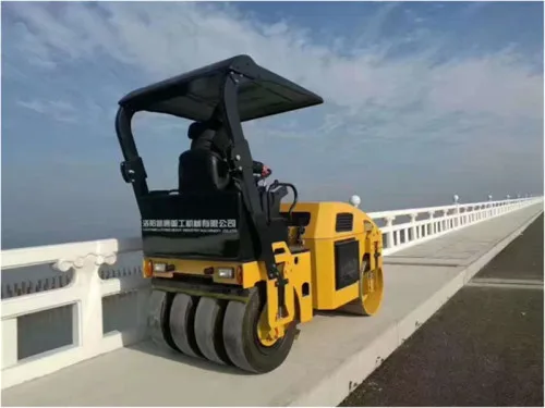 Tyre Combined Mini Vibratory Road Roller Compactor 3ton 4ton Pneumatic Tire or Parts for Sale