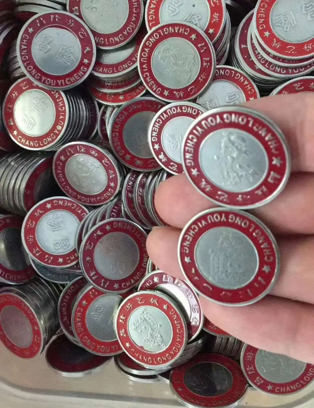 HJMカスタムメイクサイズ素材コインプッシャーメタルゲームトークン| Alibaba.com