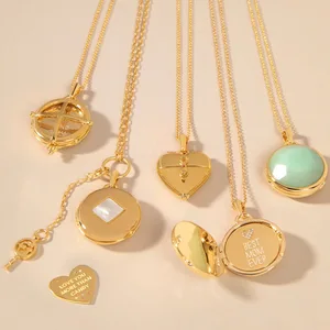 Popular Round Mother-of-pearl Box Necklace with Key Pendant, Retro and Light Luxury Style New Design Necklace