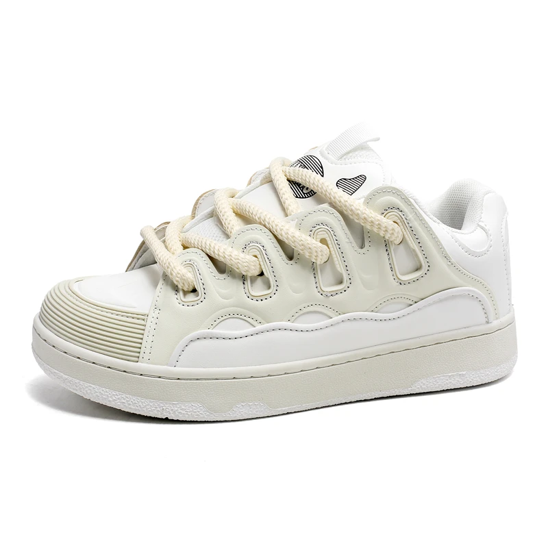 2024 New Brand Logo Customize Men Flat Skateboarding Shoes Thick Sole Blank Leather Women Fashion Street Walking Sports Sneakers