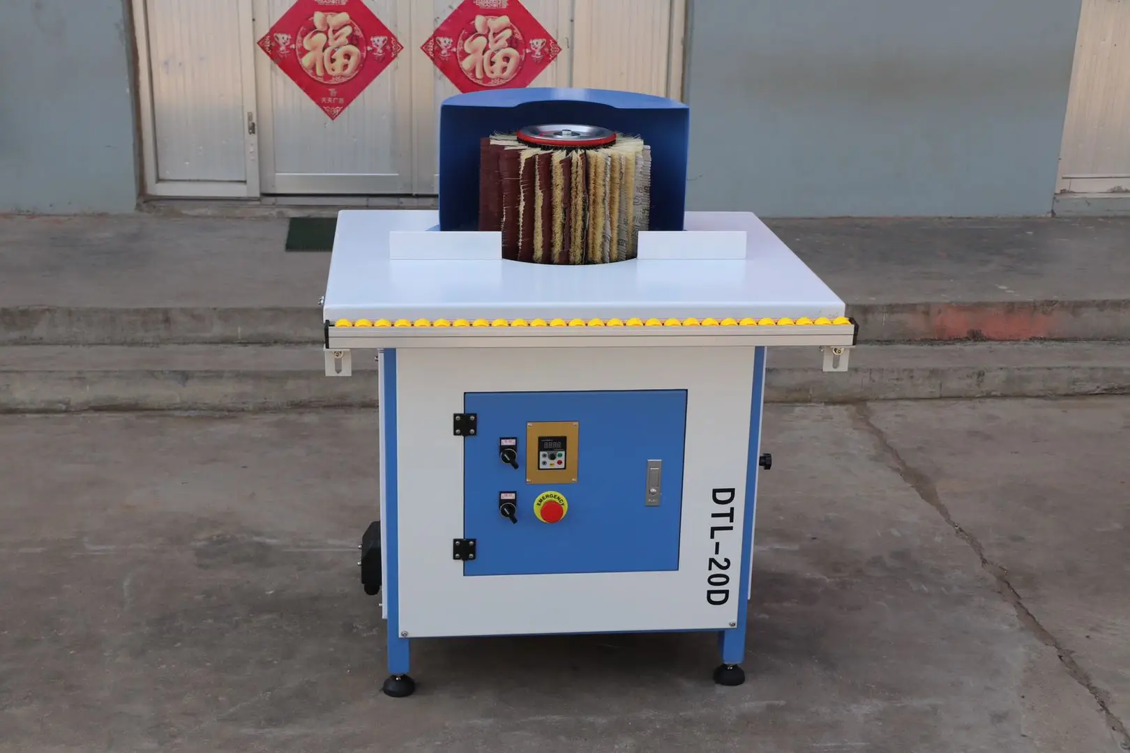 Manual Polishing Machine Easy to Operate Brush Sander - Main Image