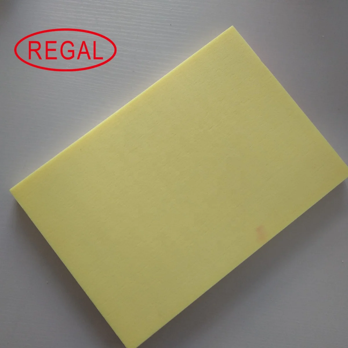 用于自行车赛车车轮的结构材料的PMI泡沫芯