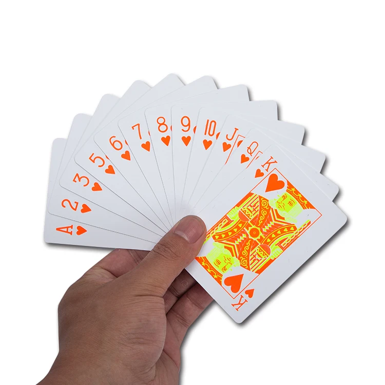 Carte da gioco fluorescenti in plastica mazzo di carte standard da 52 carte