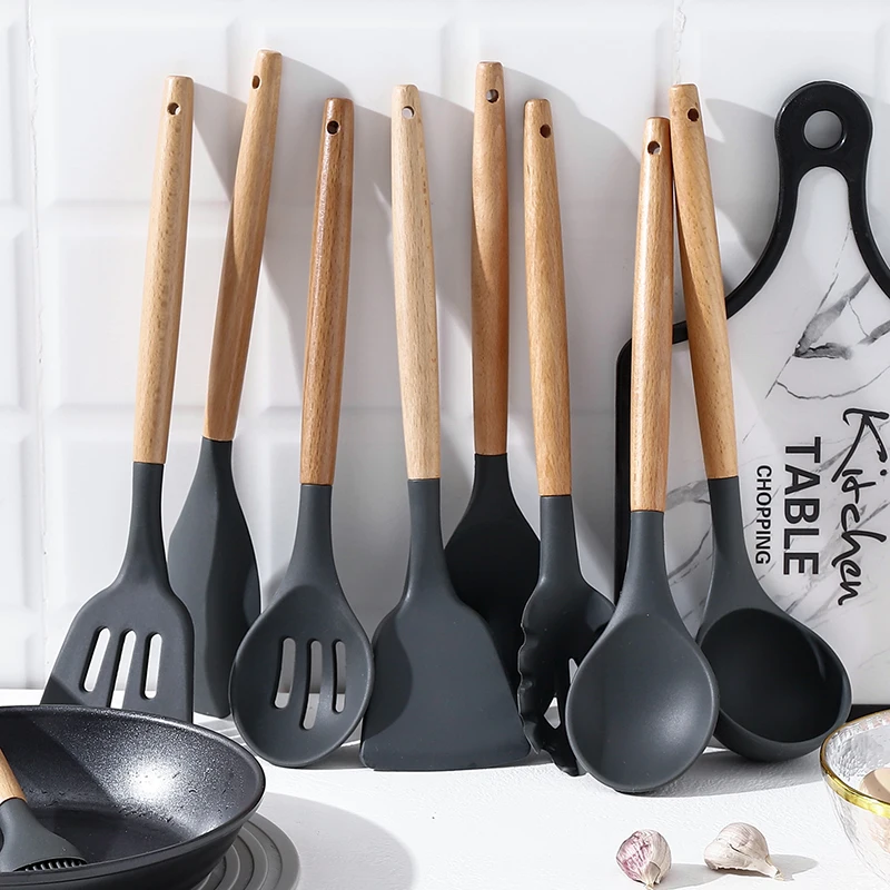 Silicone Kitchen Utensils Accessories Cooking Tools Kitchen Utensils Set Wood Handle Food Grade Silicone Spatulas Set