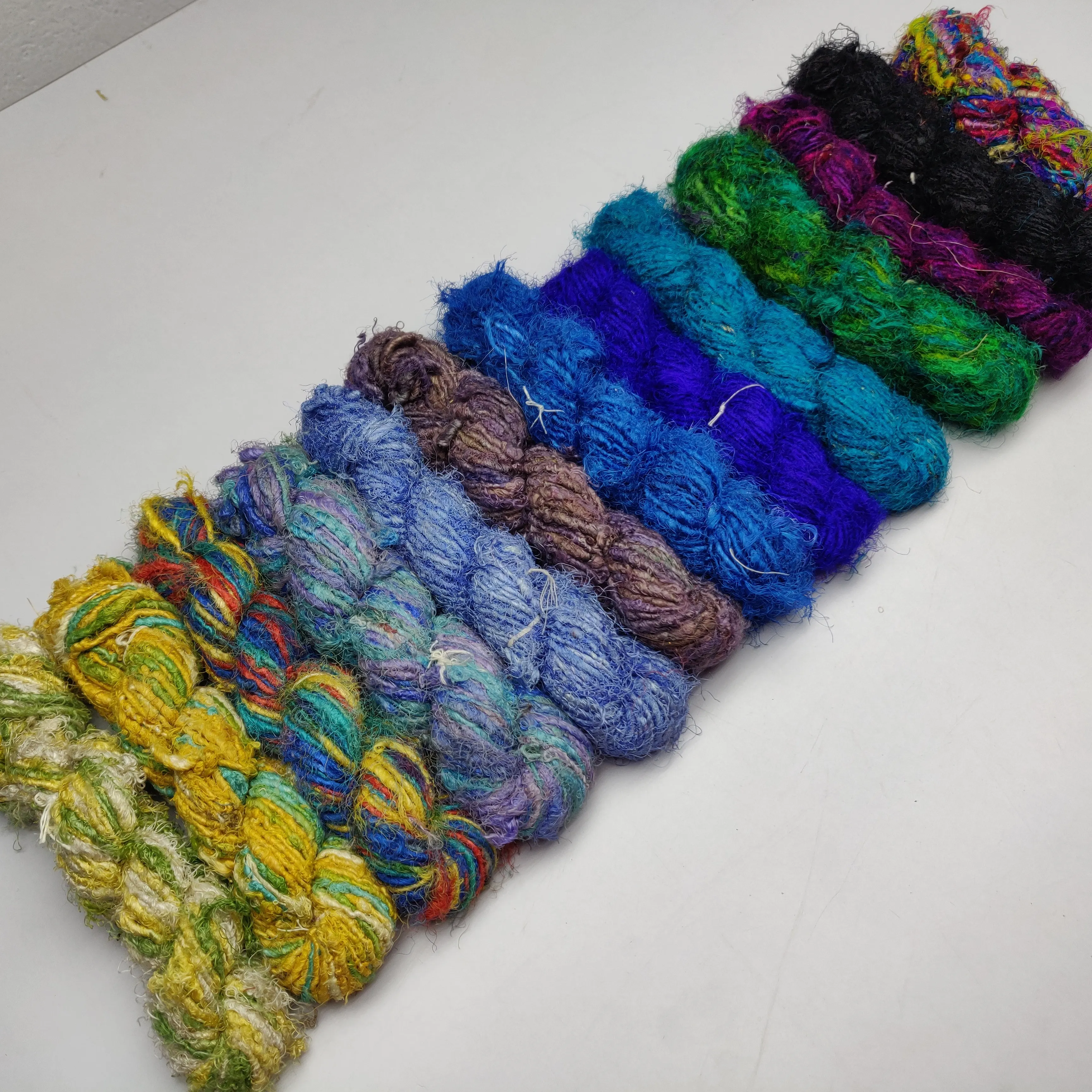 Recycled Sari Silk Yarn Mulberry Raw Silk Fancy Yarn Handmade Eco