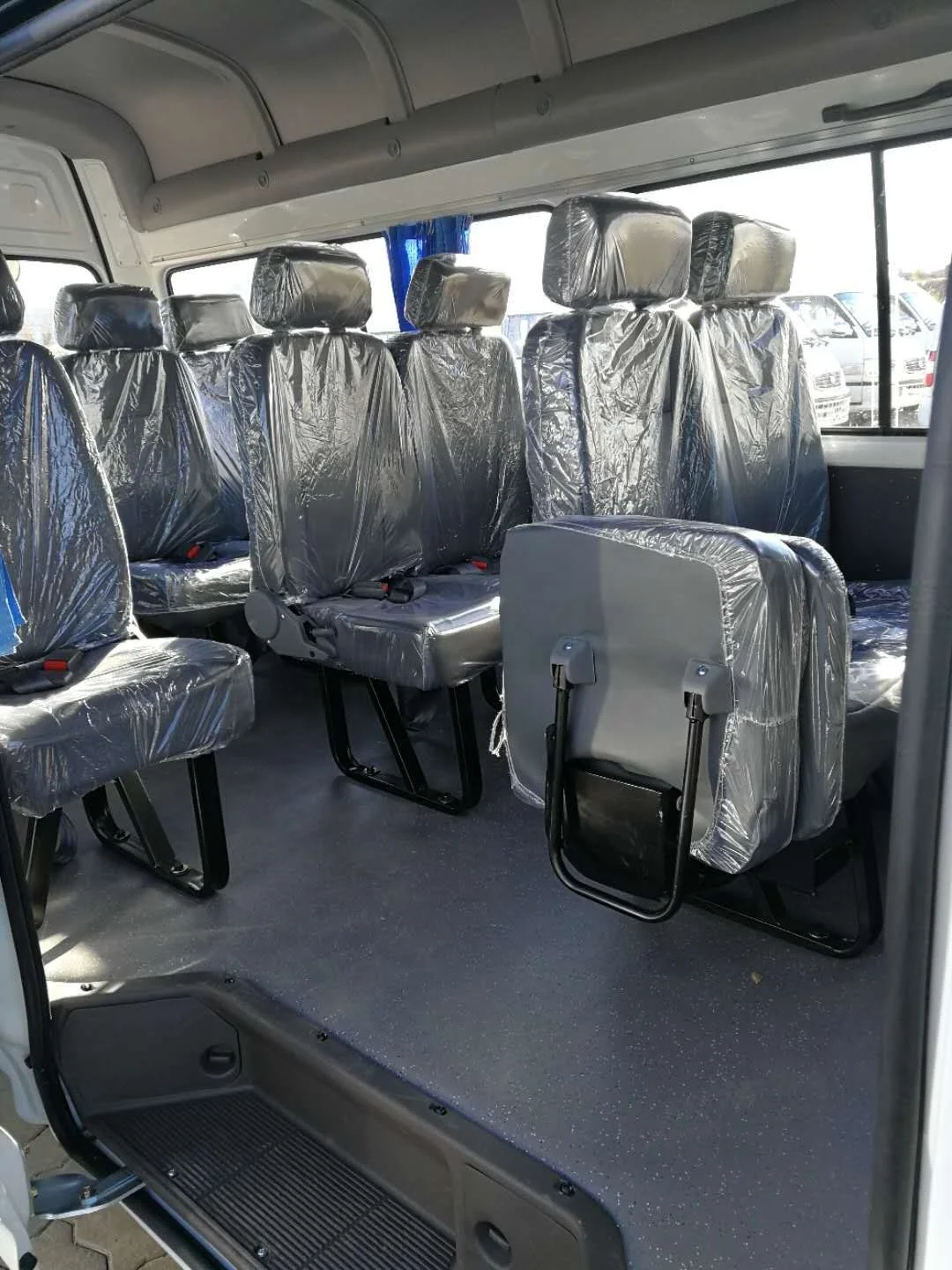 15 сидений микроавтобуса с 2.8L ISUZU Дизельные двигатели и низкий/полуприцеп/высокая крыша HAICE