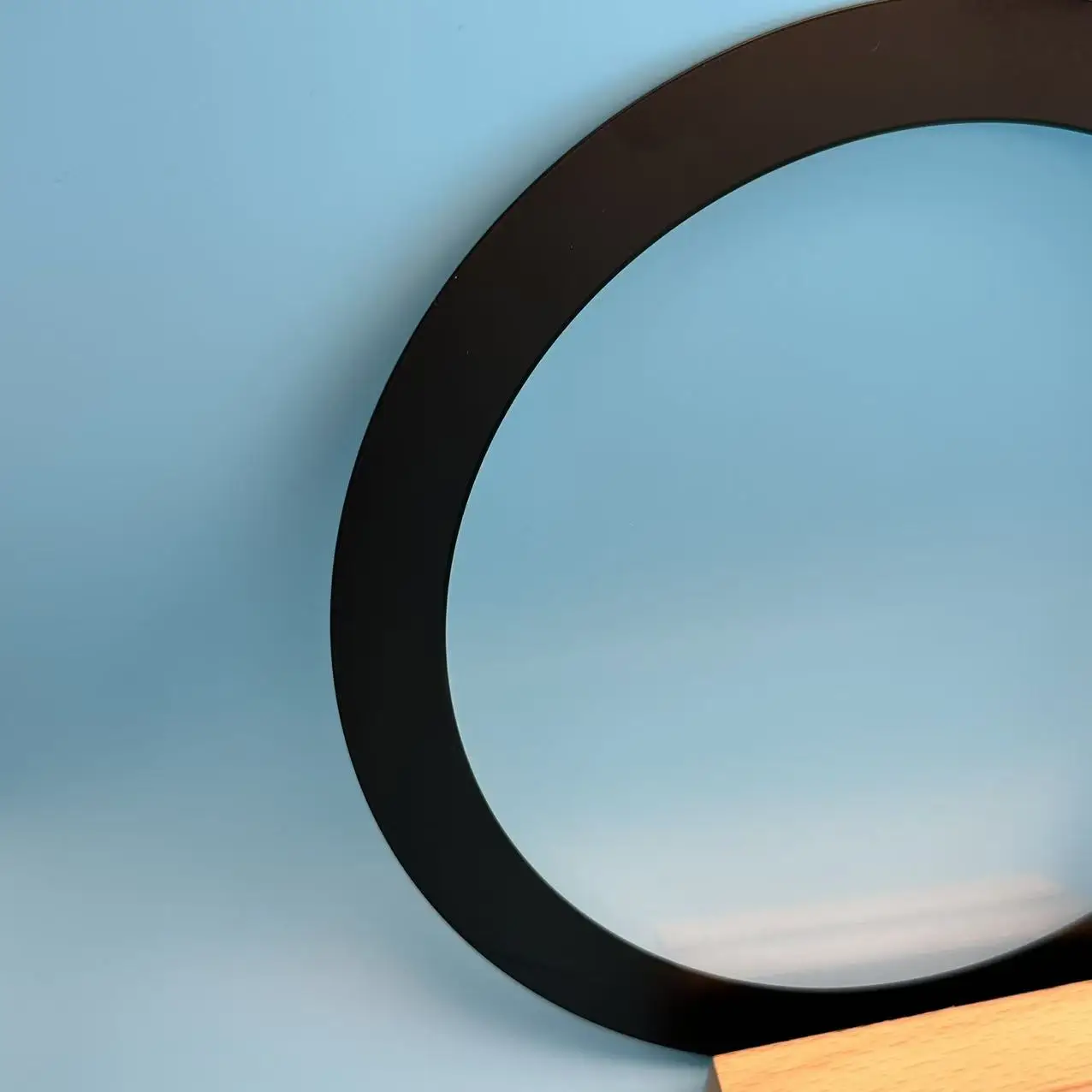 Custom Circular Tempered Glass Panel with Silk-Printed Black Border for Solar Applications