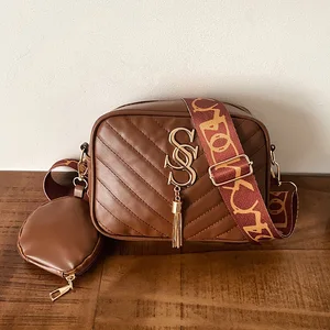 2pcs Set Korean Style Quilted Hand Bag for Women Letter Metal Decor Camera Bag with Coin Purse Wide Strap