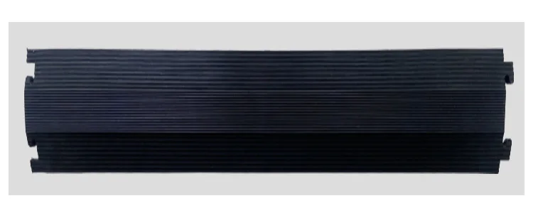 Black Reflective Industrial Rubber Cable Ramp Cover Protector Speed Bumps for Cars and Motorcycles factory