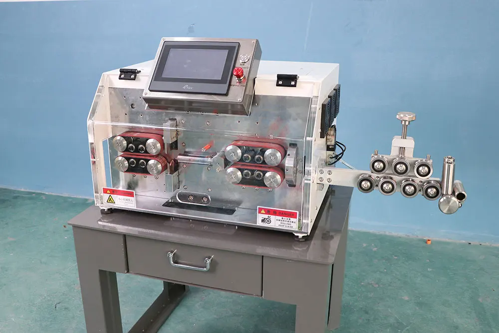 SU-030 30mm2 electric automatic cable and wire stripping machine cutter and stripper machine
