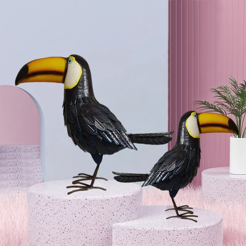 Metal Black Toco Toucan Bird