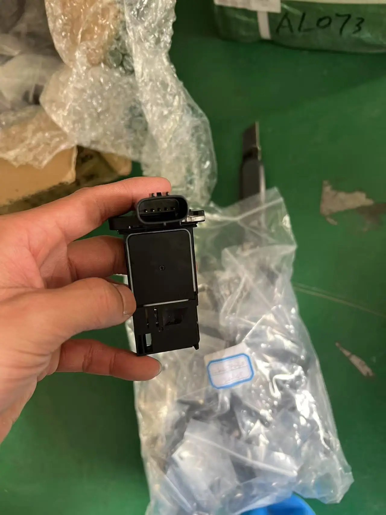 Mass Air Flow Meter MAF Sensor for Toyota Hiace Prado 4Runner OEM 