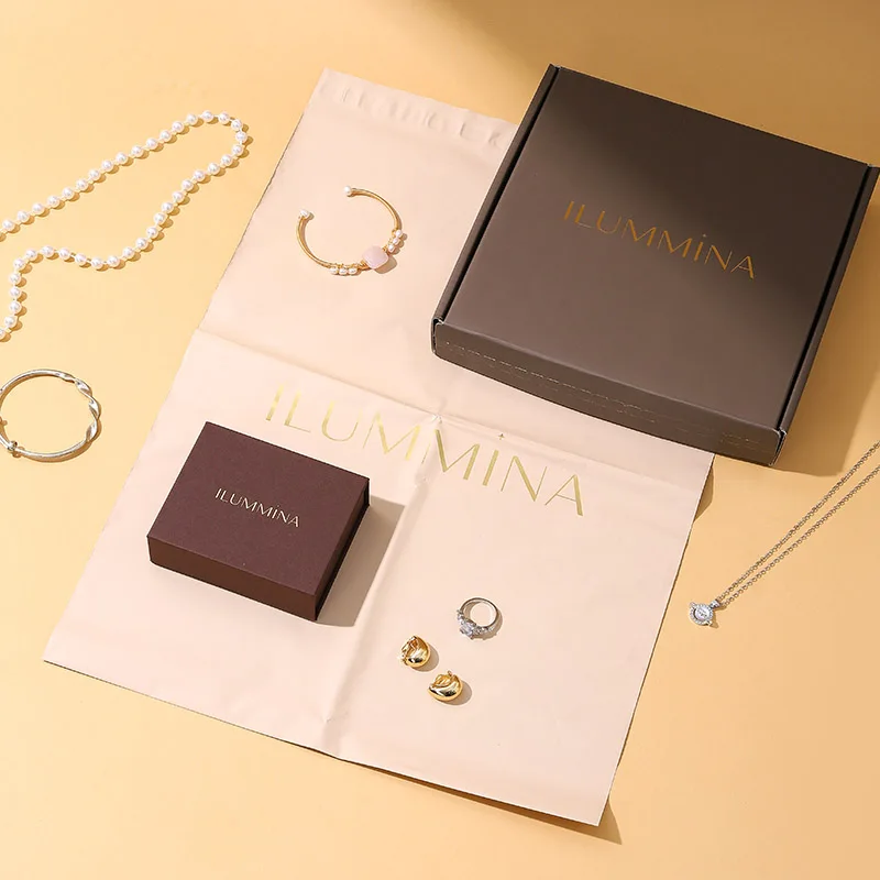 Wholesale Beige PU Leather Square Flip-top Jewelry Gift Box with Shipping Bag Custom Logo Packaging for Rings Earrings Necklaces manufacture