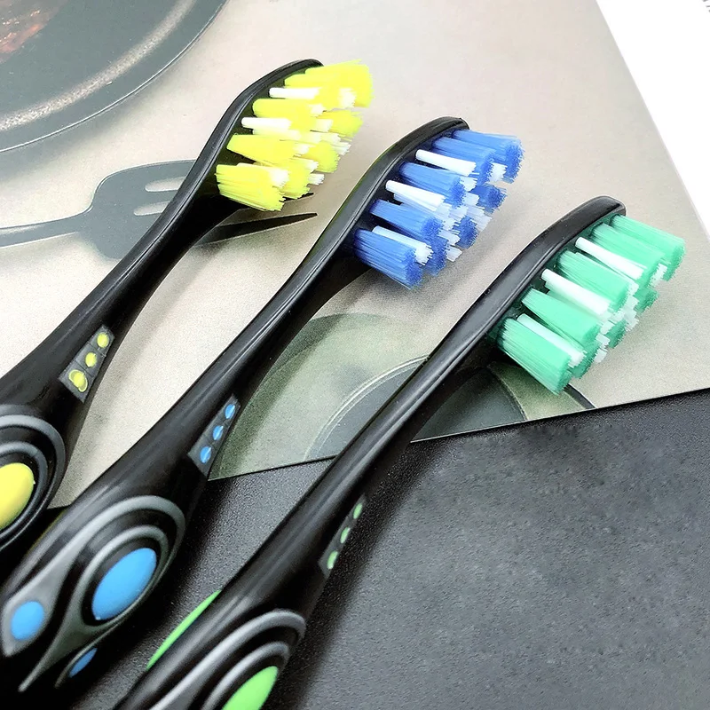High Quality pp Rubber Handle Big Head Tooth Brush for Smokers