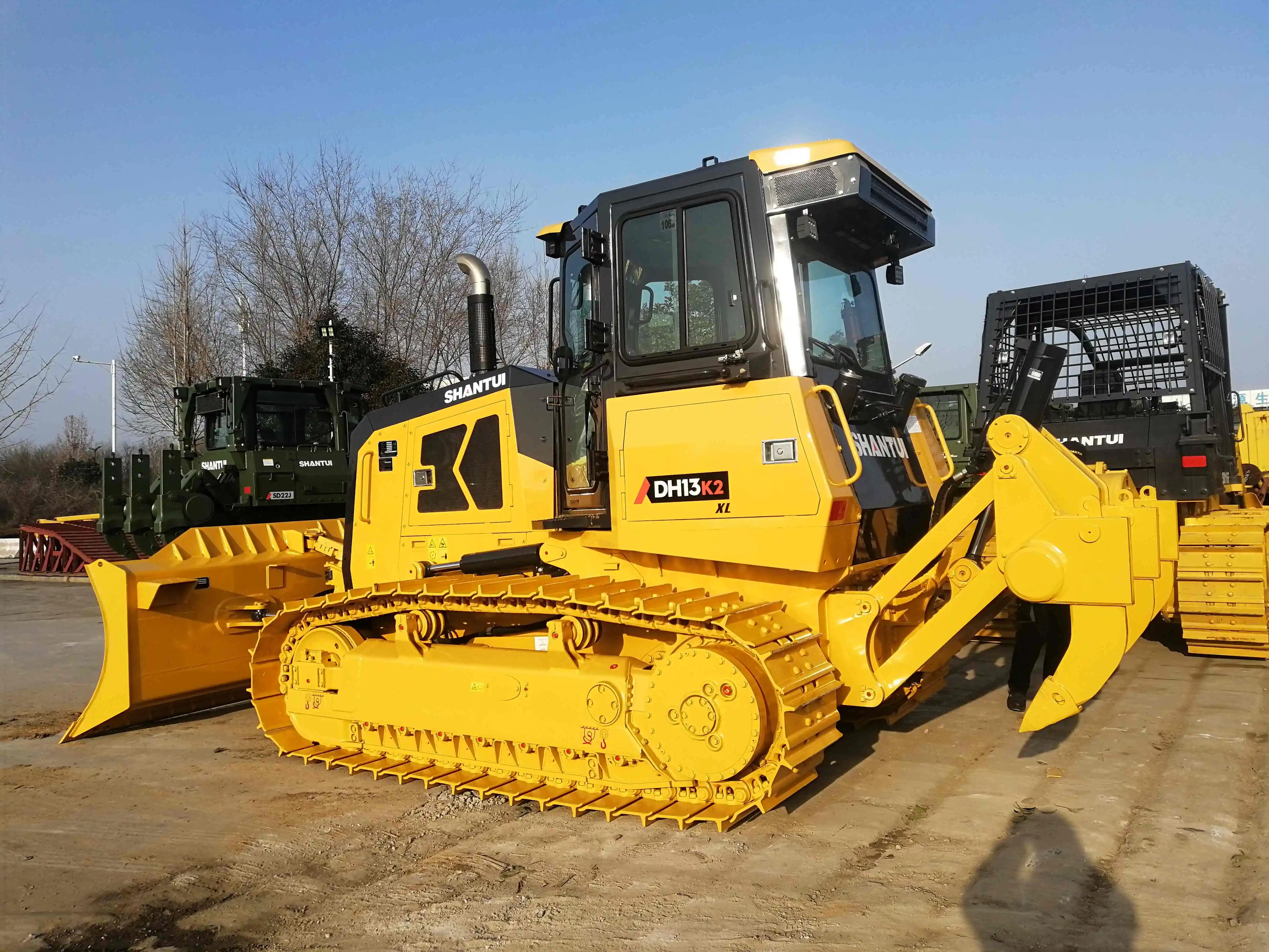 Высококачественный бульдозер DH13 с гидравлической нагрузкой система рулевого управления мощностью 130 л.с. одним хвостовиком