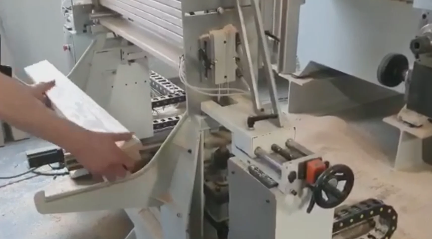 Saga 5 Axis Cnc Double End Tenon Machining Center Double Side Tenoner