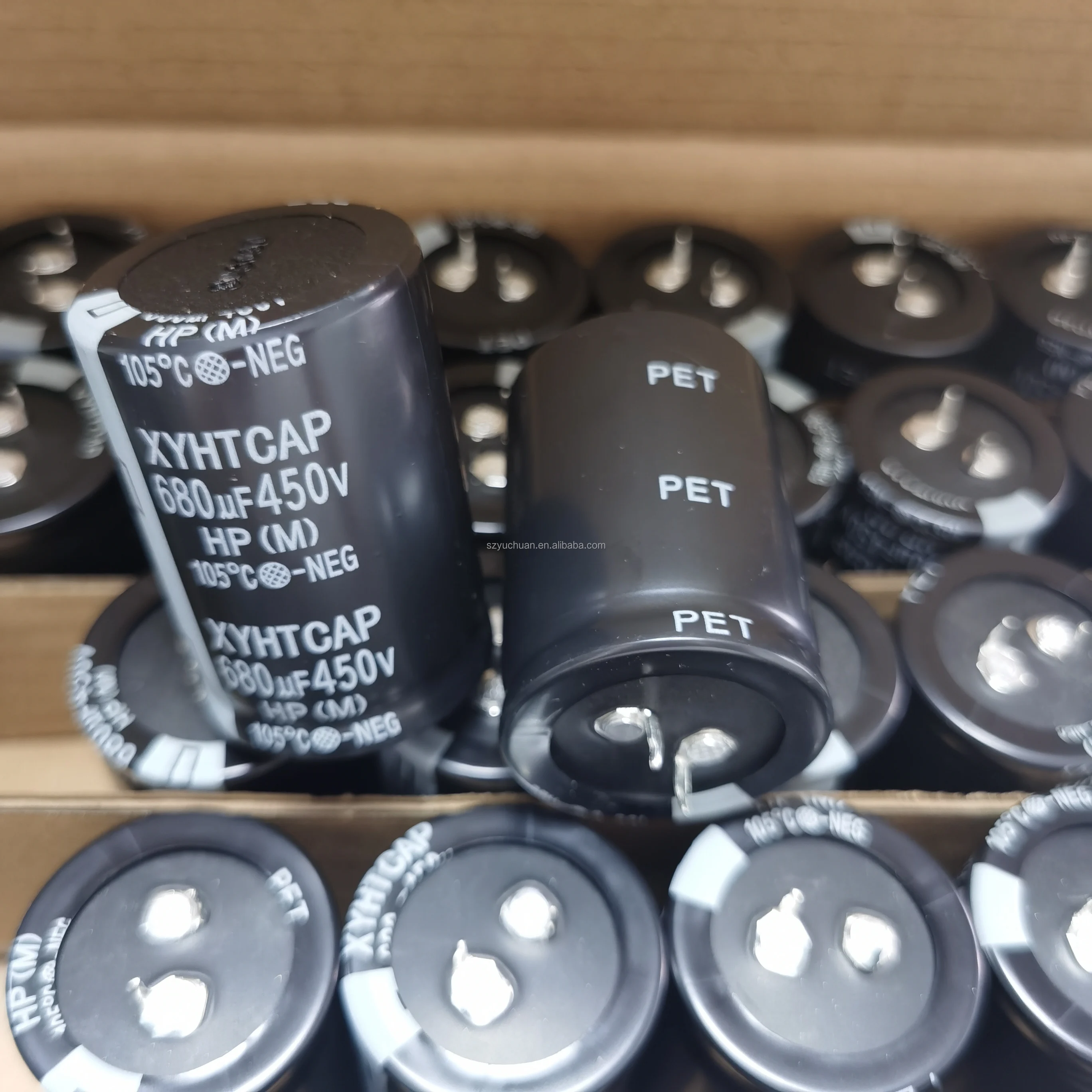 Lot De 8 Condensateurs Black Gate 680µF 65V - RUBYCON - Neuf
