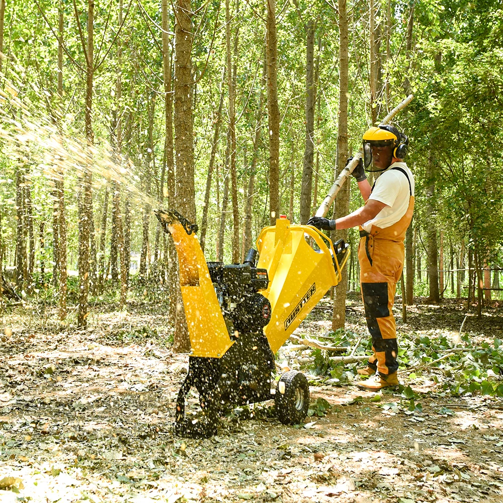 AUSTTER Small Firewood Processor  7HP Towable & CE Approved Petrol Powered Mini Wood Chipper Shredder for Grinding Branches