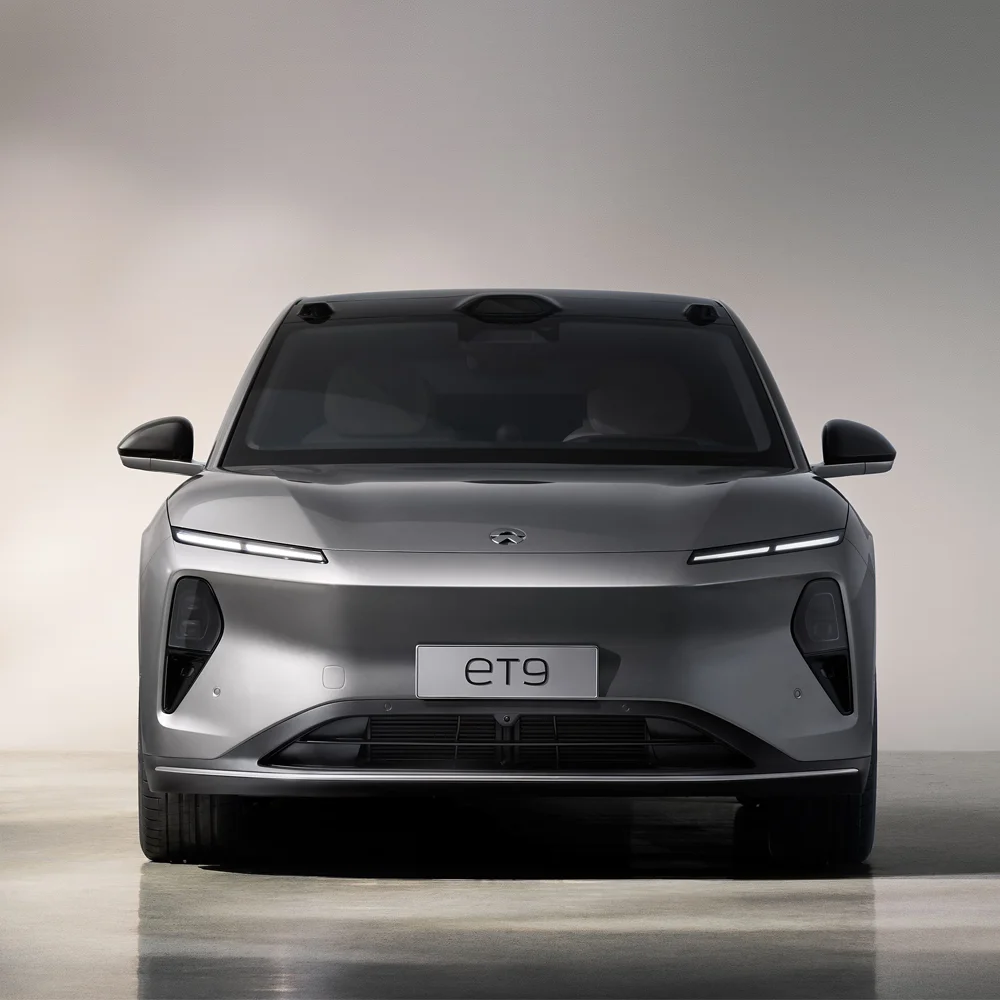 2024 NIO ET9 High-Performance Electric SUV Weilai New Energy Vehicle with 4WD Drive and Left Steering Made in China