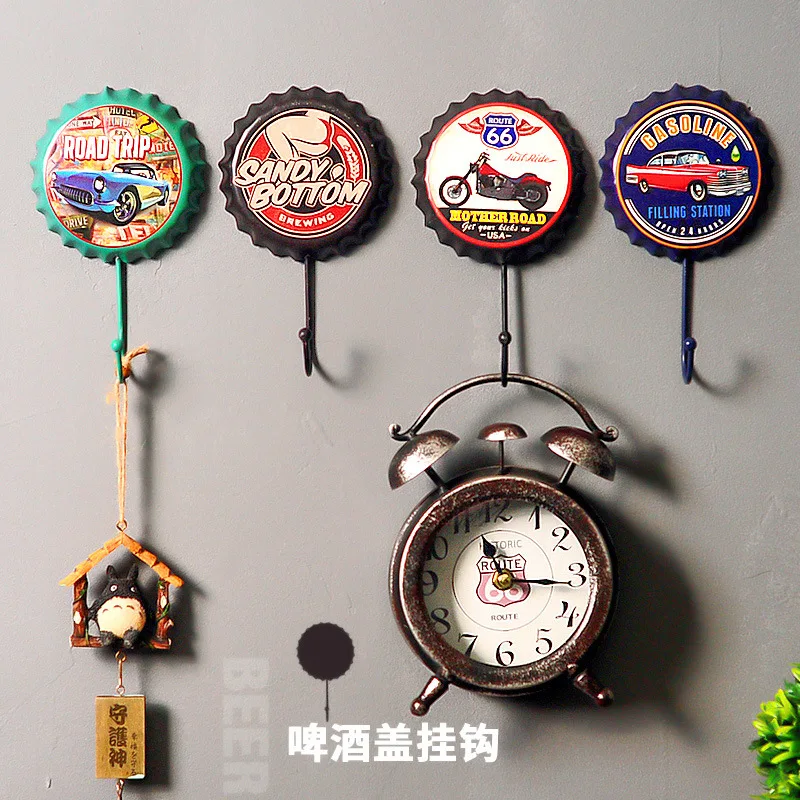 Manufacturers wholesale vintage wine bottle novelty hooks home wall arts and crafts decorative pendant creative novelty hooks factory