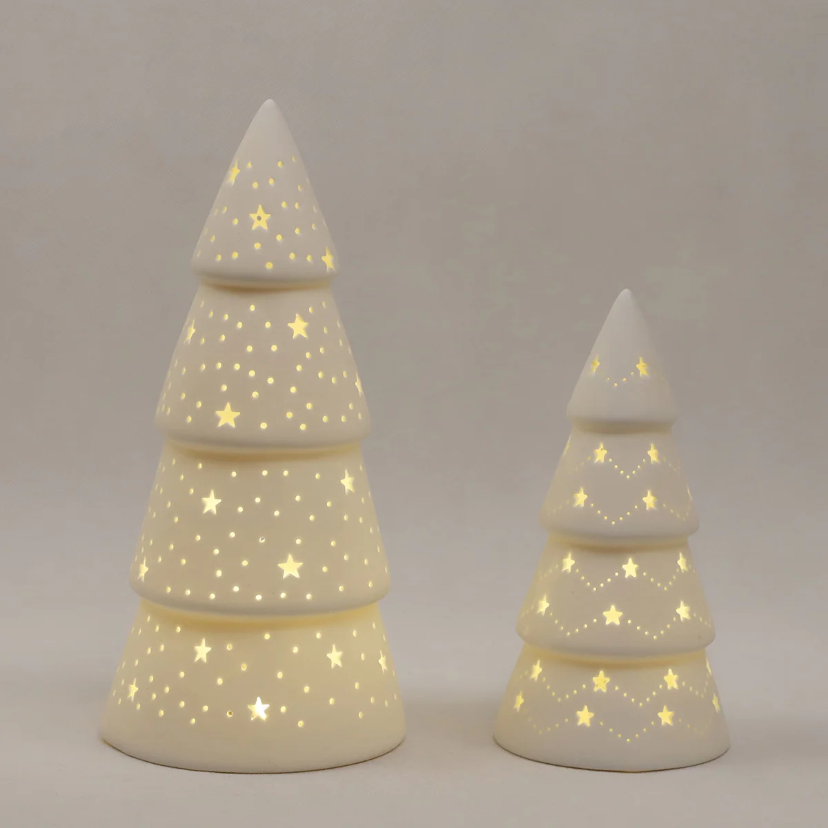 Wholesale Various Options Elegant Ceramic Christmas Tree With Warm White Lights Battery Operated High Quality