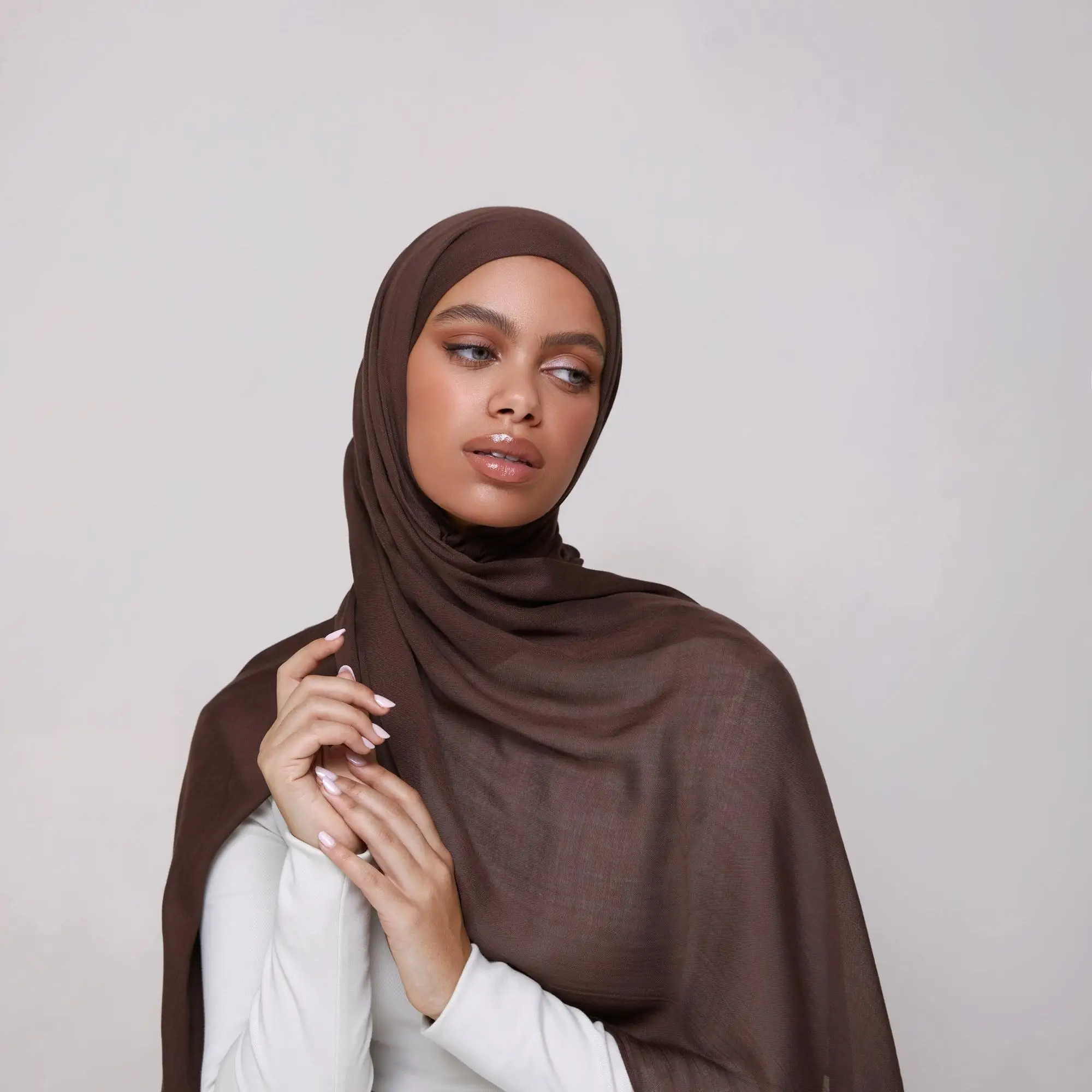2025 Custom Packing 100% Viscose Modal Hijab Bamboo Scarf Soft and Breath Cotton Modal Premium Headscarf