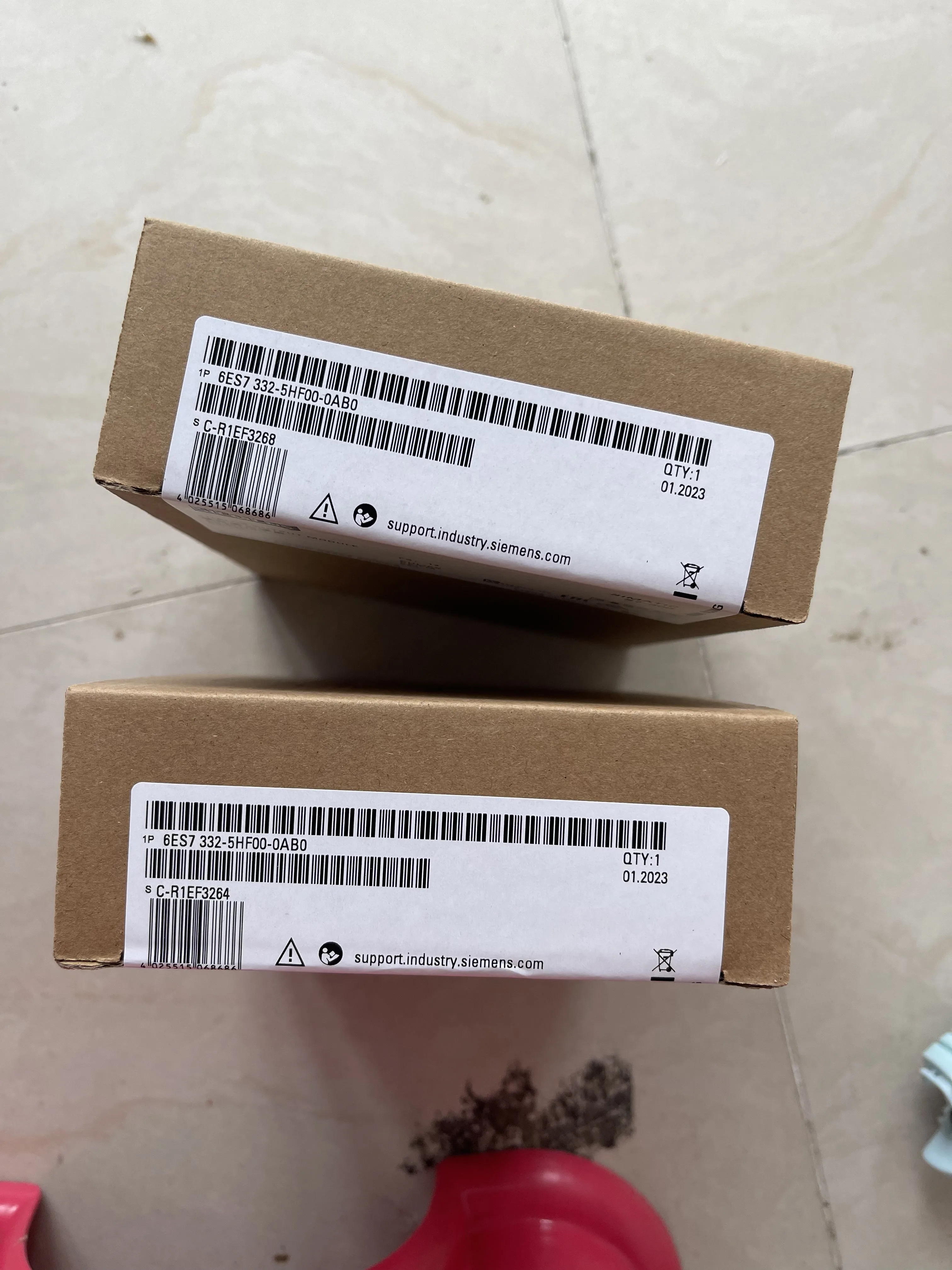 Siemens Digital Output Module SIMATIC S7-300 6ES7332-5HF00-0AB0